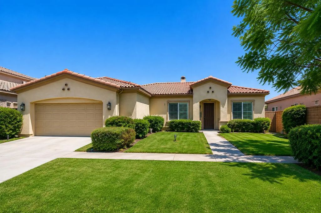43322 Parkway Esplanade, La Quinta