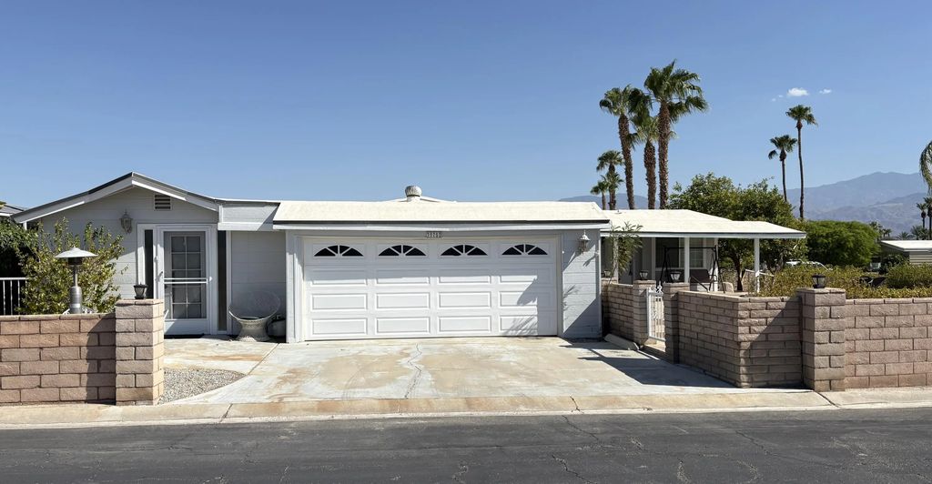 39752 Desert Angel Drive, Palm Desert