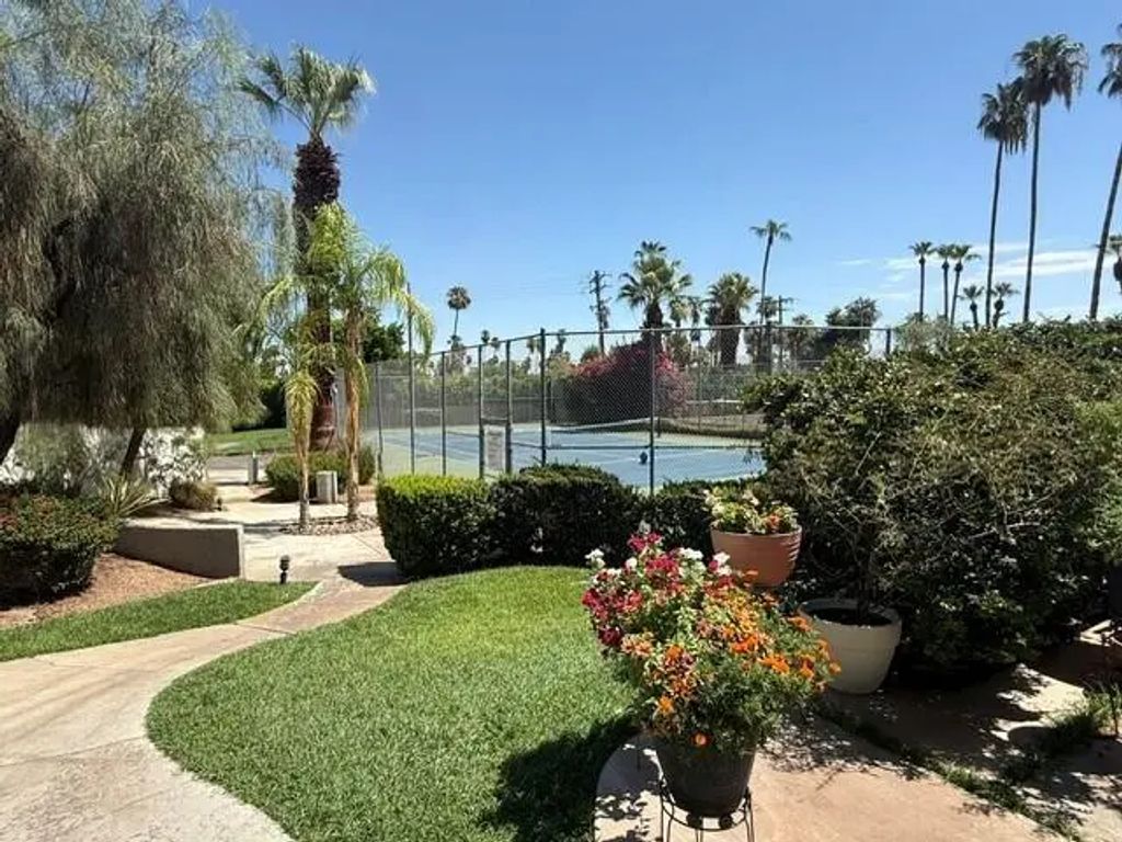 1388 Camino Real S, Palm Springs