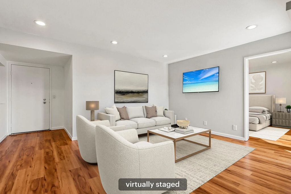 1500 Camino Real S 302a, Palm Springs