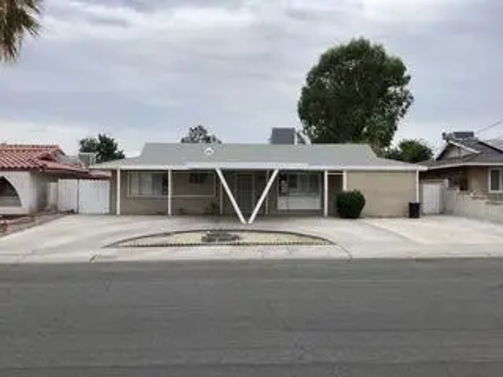 42300 Wisconsin Avenue, Palm Desert