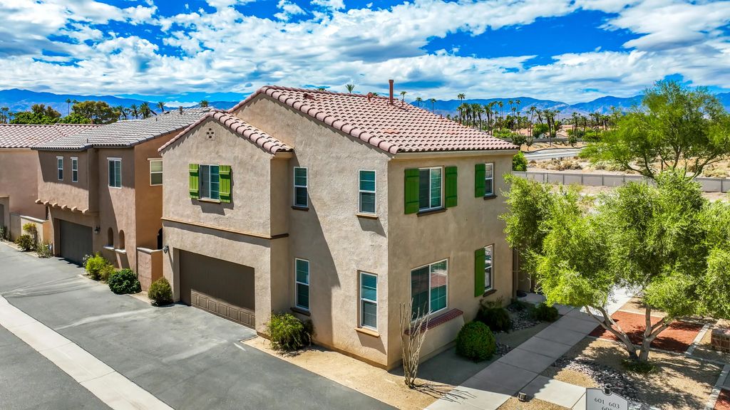 601 Calle Vibrante, Palm Desert