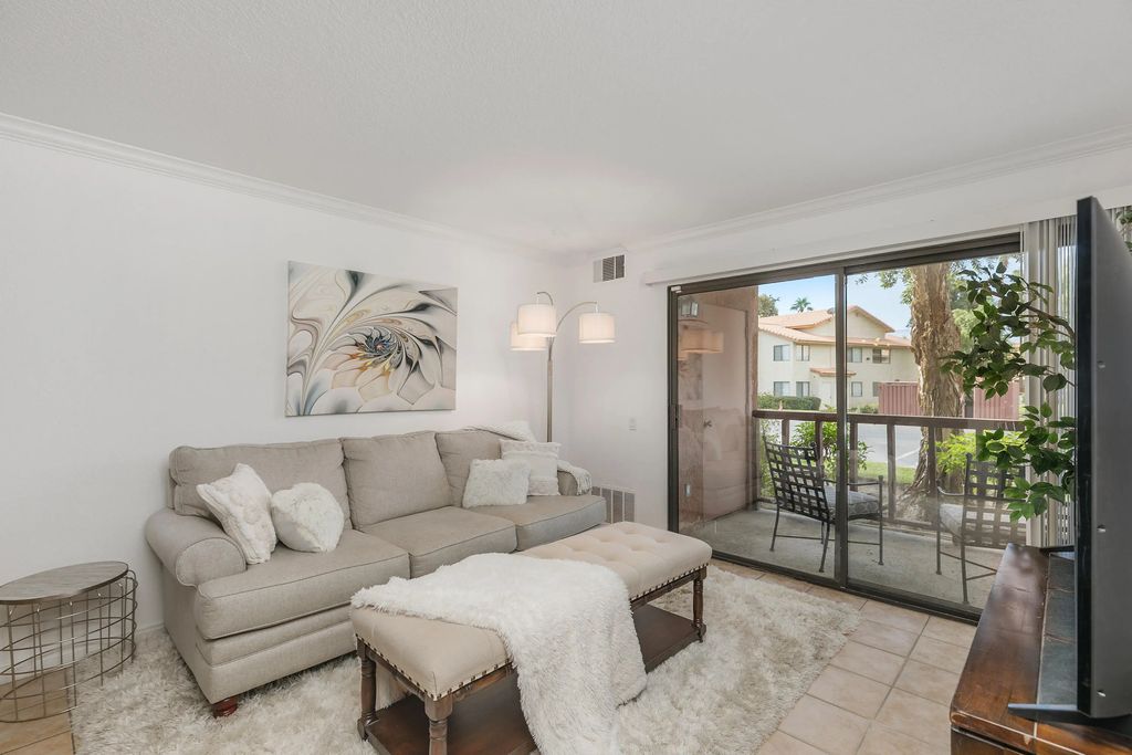 78650 Avenue 42 1403, Indio