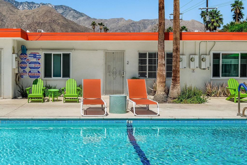 314 Stevens Road E 2, Palm Springs