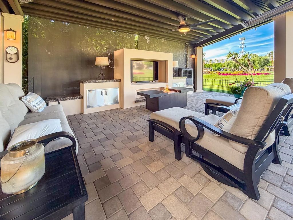80394 Ave 48 294, Indio