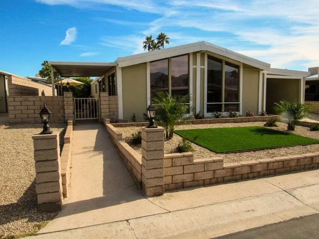 38520 Commons Valley Drive, Palm Desert