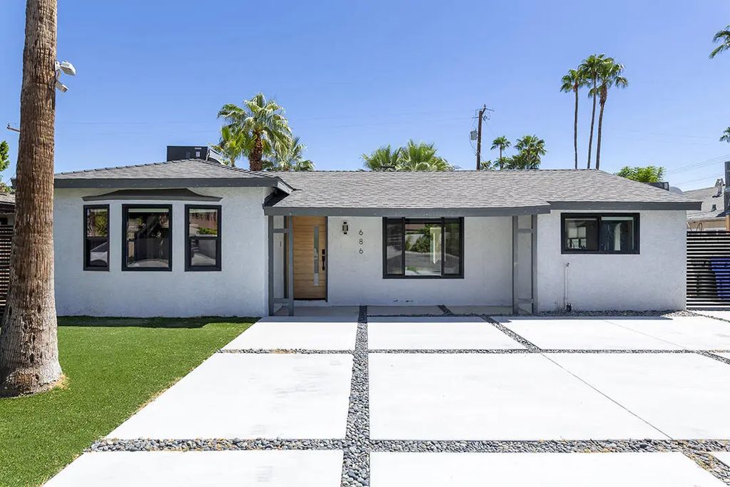 686 Camino Real S, Palm Springs