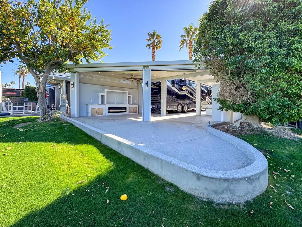 80394 Ave 48 183, Indio