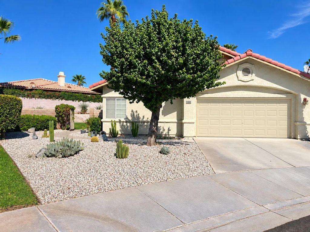 40605 Posada Court, Palm Desert