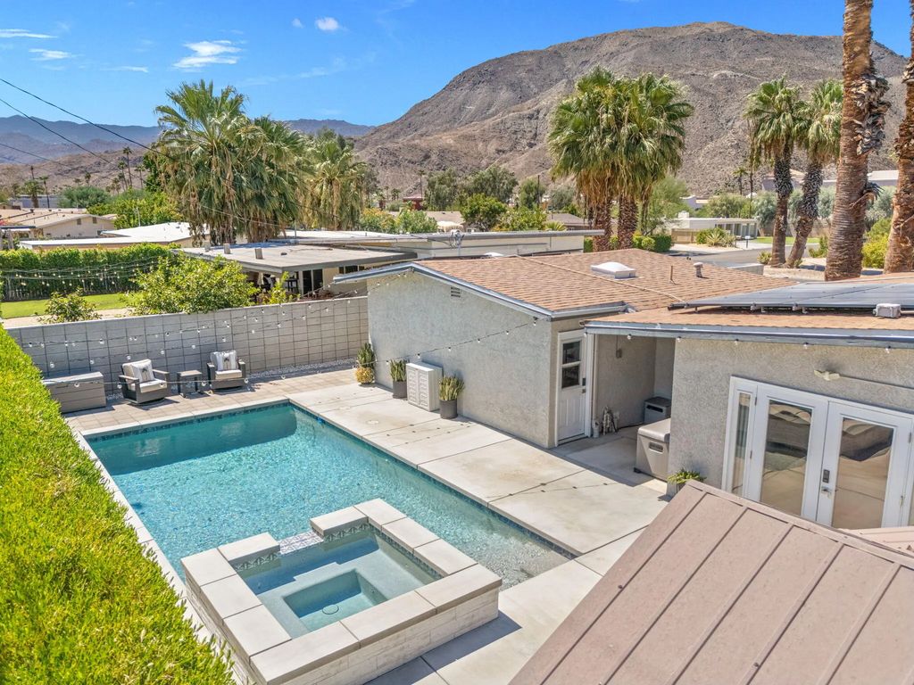 43769 Joshua Road, Palm Desert