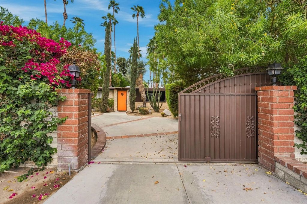 N/A, Palm Desert