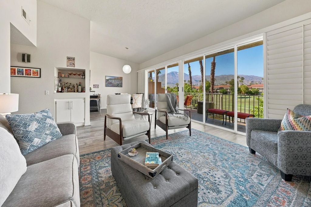 55433 Winged Foot, La Quinta