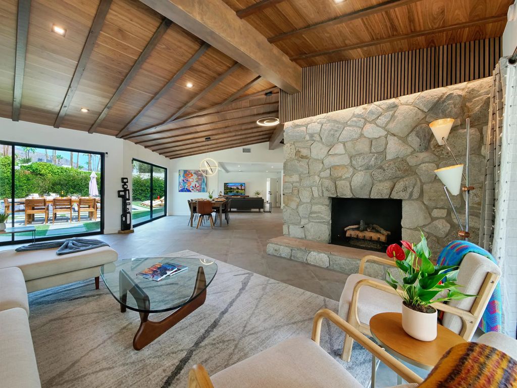 792 Mesquite Avenue E, Palm Springs