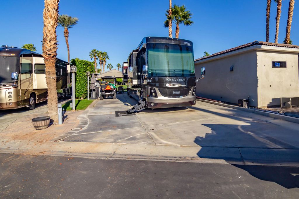 80394 Avenue 48 250, Indio