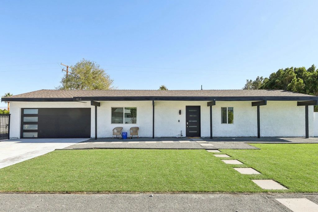 3010 Chuperosa Road N, Palm Springs