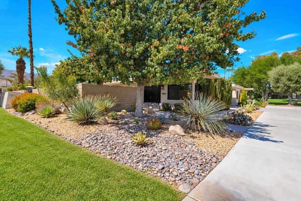 1854 Chia Road E, Palm Springs