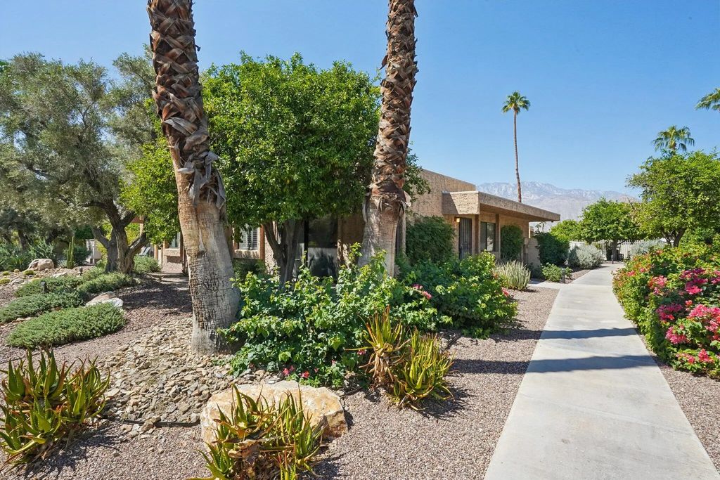 2201 Los Patos Drive, Palm Springs