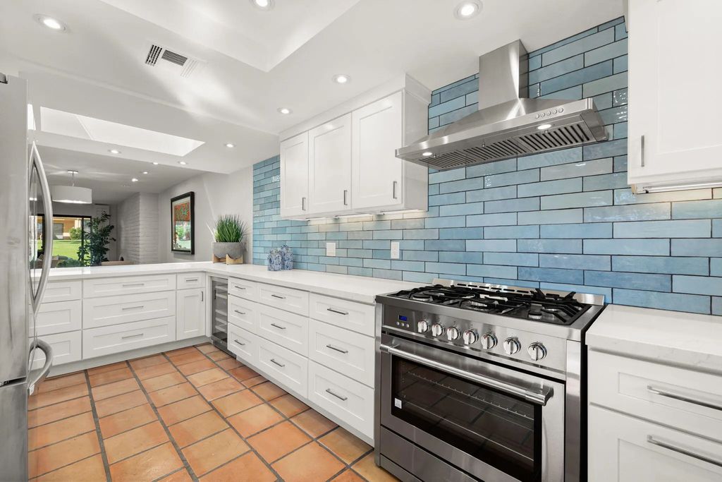 48435 Alamo Drive, Palm Desert