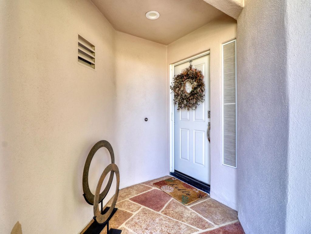 37669 Breeze Way, Palm Desert