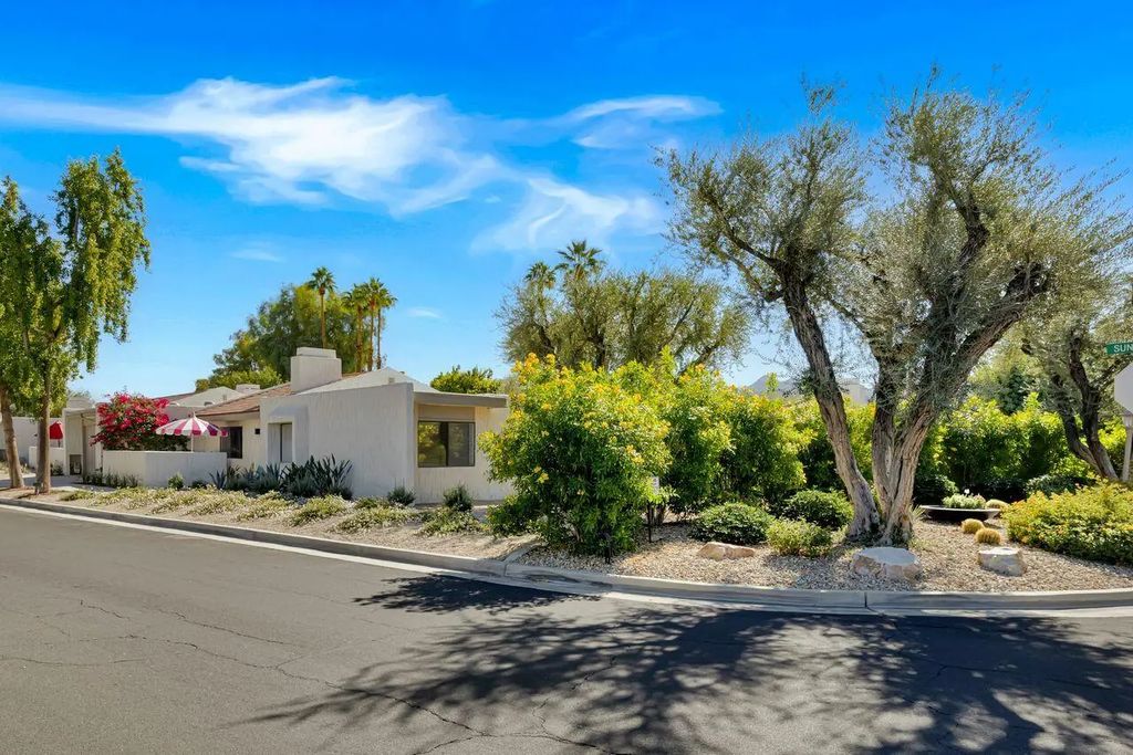 2113 Sunshine Way, Palm Springs