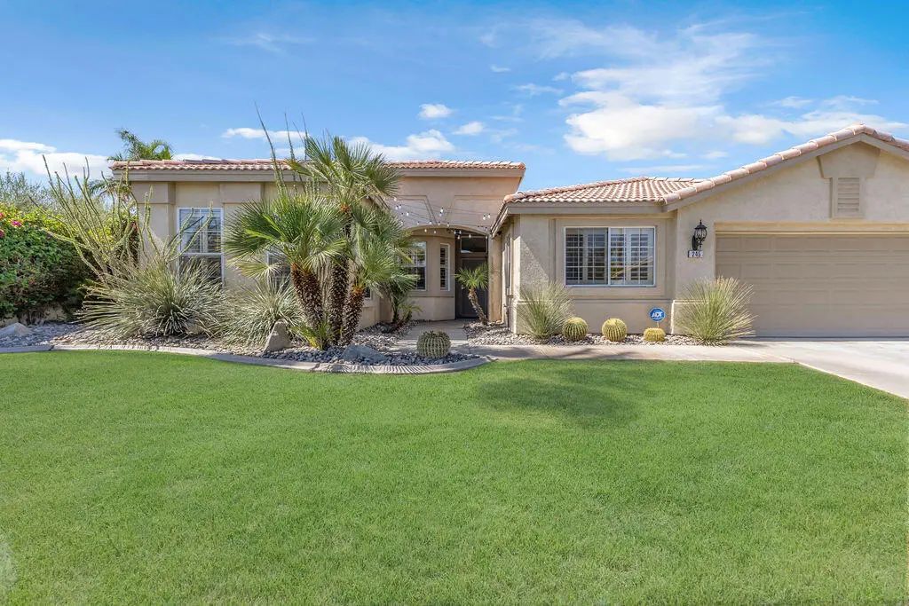 245 Strada Fortuna, Palm Desert