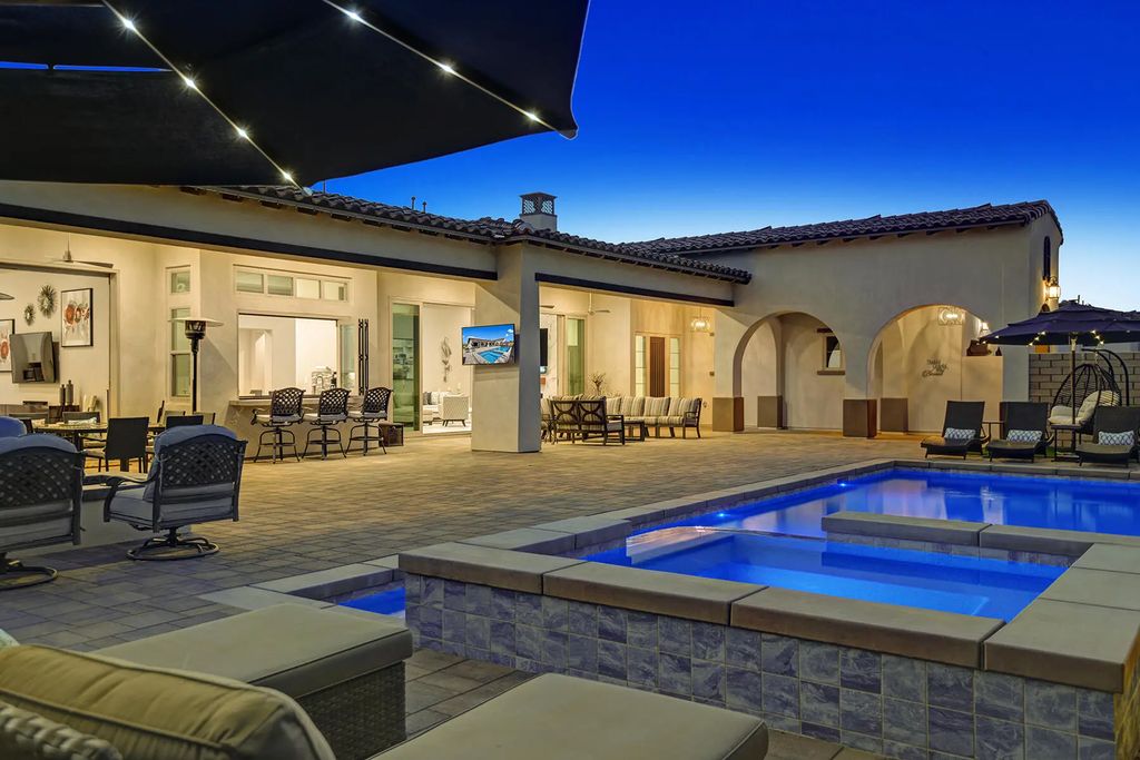 54885 Madagascar Way, La Quinta