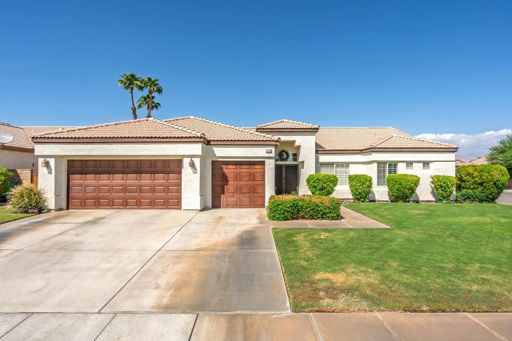 79130 Canterra Drive, La Quinta