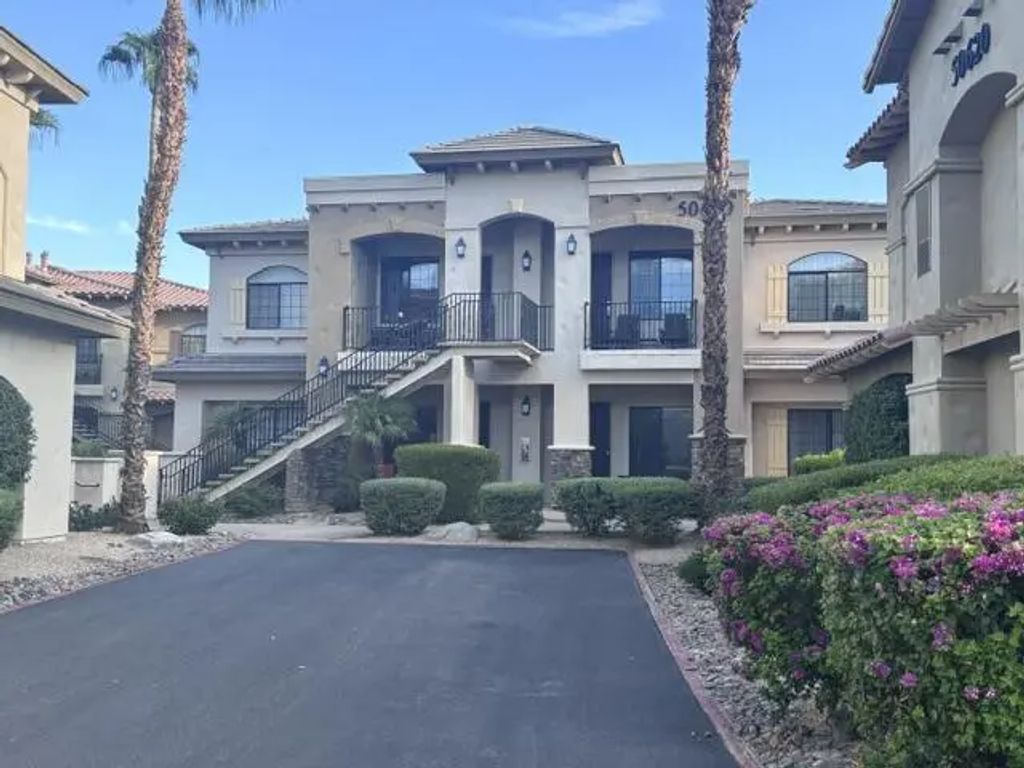 50650 Santa Rosa Plaza 3, La Quinta