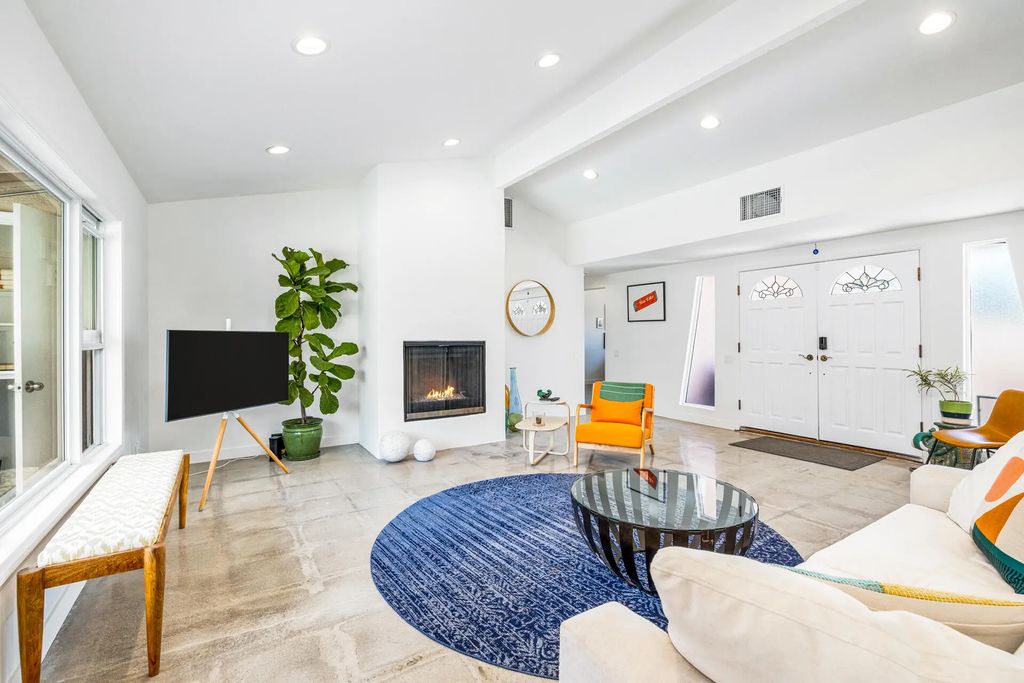 74960 Borrego Drive, Palm Desert