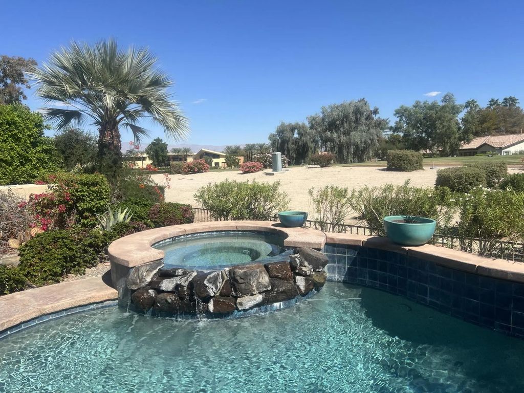 61090 Living Stone Drive, La Quinta