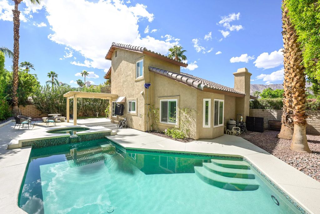 49070 Tango Court, La Quinta