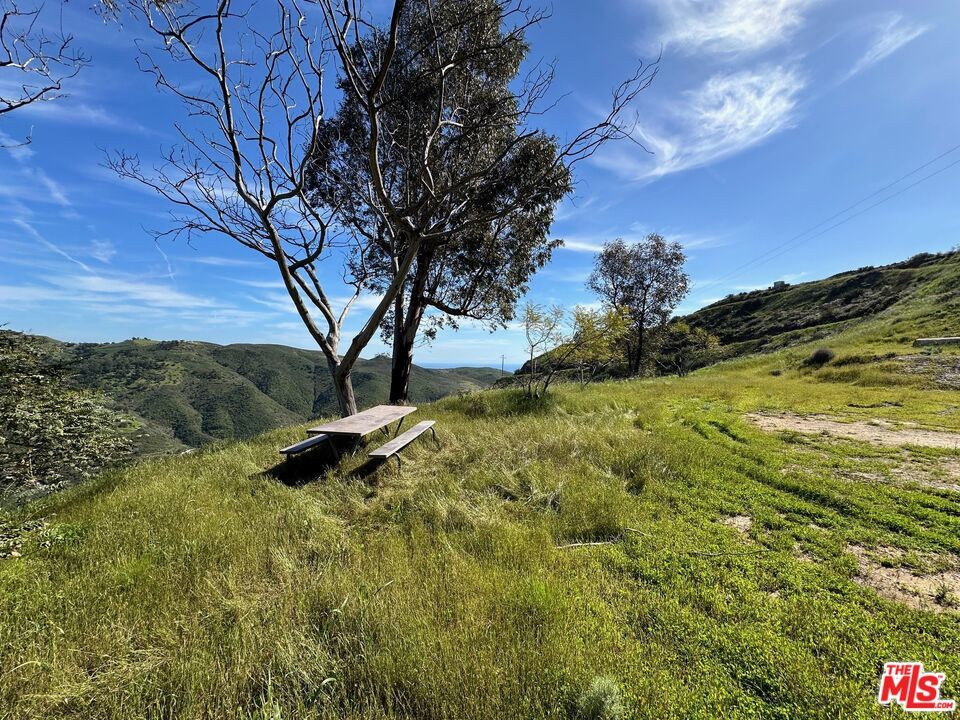 12500 Pacific View Dr MALIBU Property - 25570203 1 F8ff7640400aa3877d27d00ac6bbbbe9 O