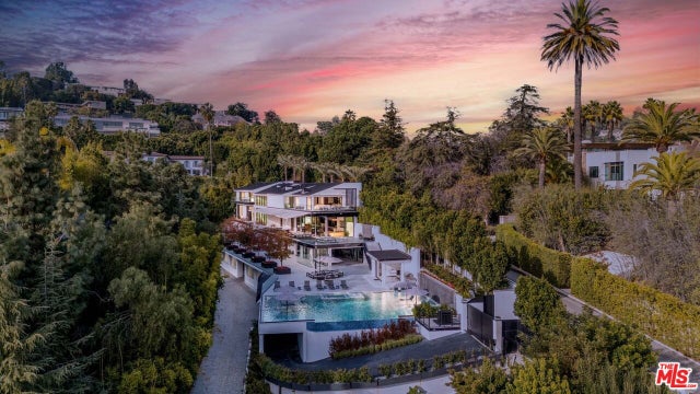 677 Nimes Rd, LOS ANGELES