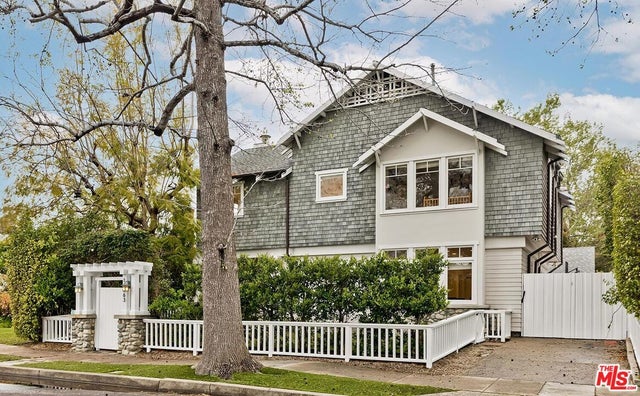 11363 Berwick St, LOS ANGELES