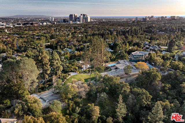 1005 N Alpine Dr, BEVERLY HILLS