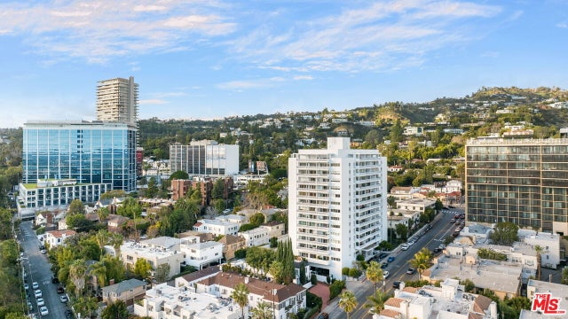 999 N Doheny Dr 210, WEST HOLLYWOOD