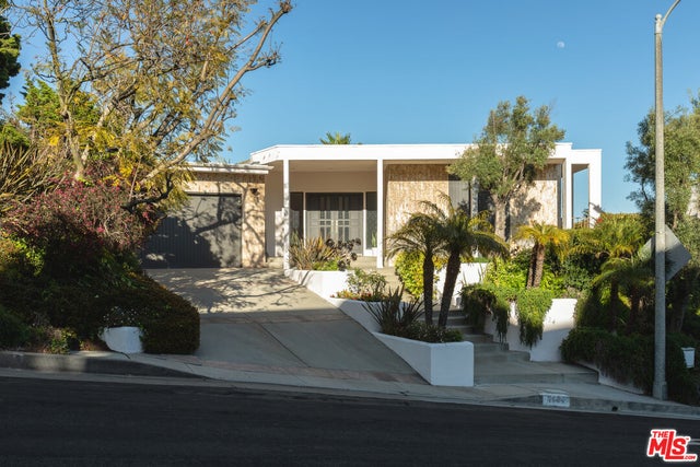 2224 Hercules Dr, LOS ANGELES