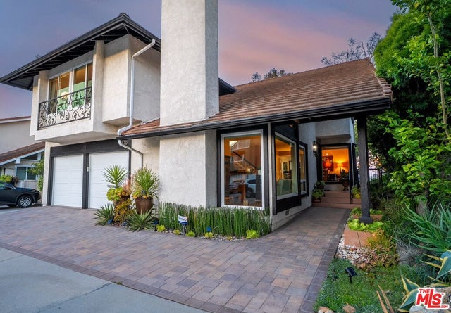 2870 Angelo Dr, LOS ANGELES