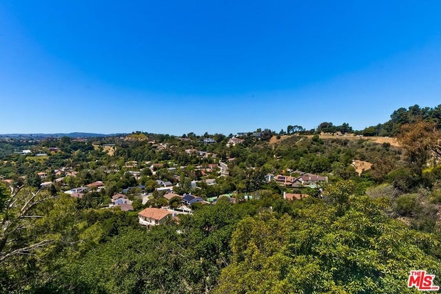 13490 Firth Dr, BEVERLY HILLS