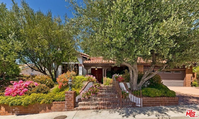 3146 Hutton Dr, BEVERLY HILLS