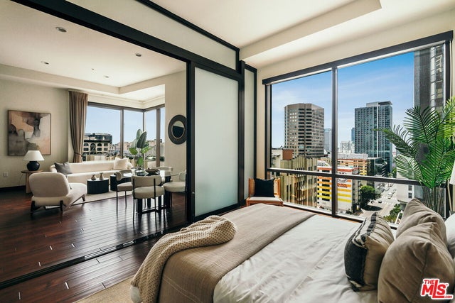 655 S Hope St 1104, LOS ANGELES