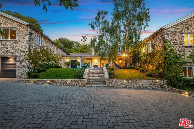 422 Parkwood Dr, LOS ANGELES