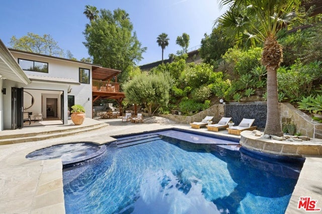 2716 Laurel Pass, LOS ANGELES