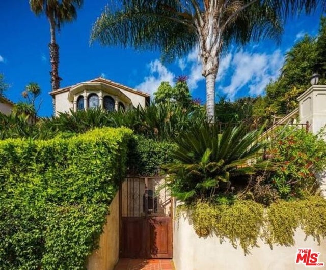 6613 Whitley Ter, LOS ANGELES