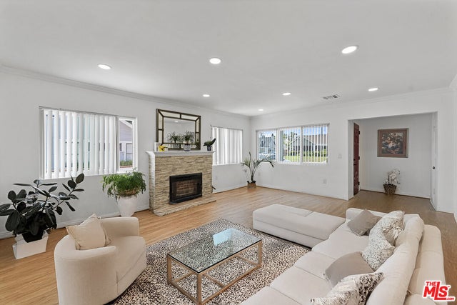 1430 N Dominion Ave, PASADENA