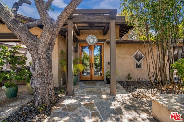 1424 Oriole Dr, LOS ANGELES