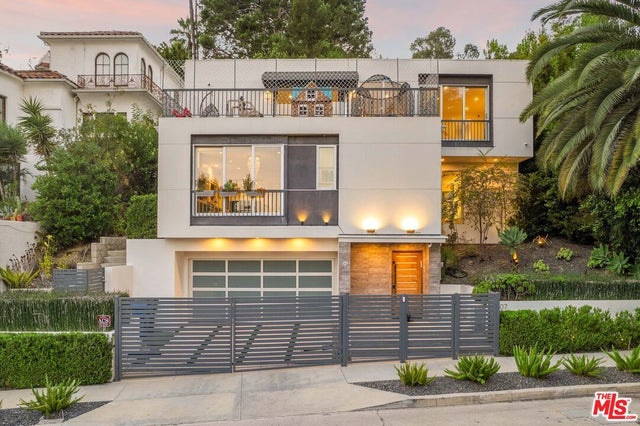 6607 Cahuenga Ter, LOS ANGELES