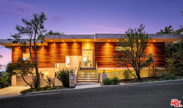 933 Bluegrass Ln, LOS ANGELES