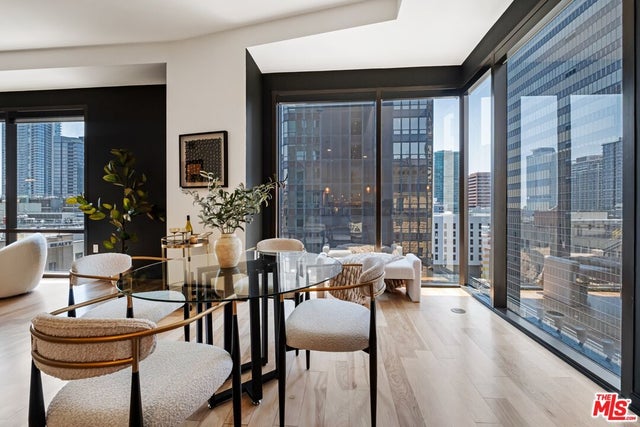 655 S Hope St 1105, LOS ANGELES