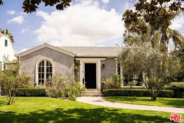 162 S Lucerne Blvd, LOS ANGELES